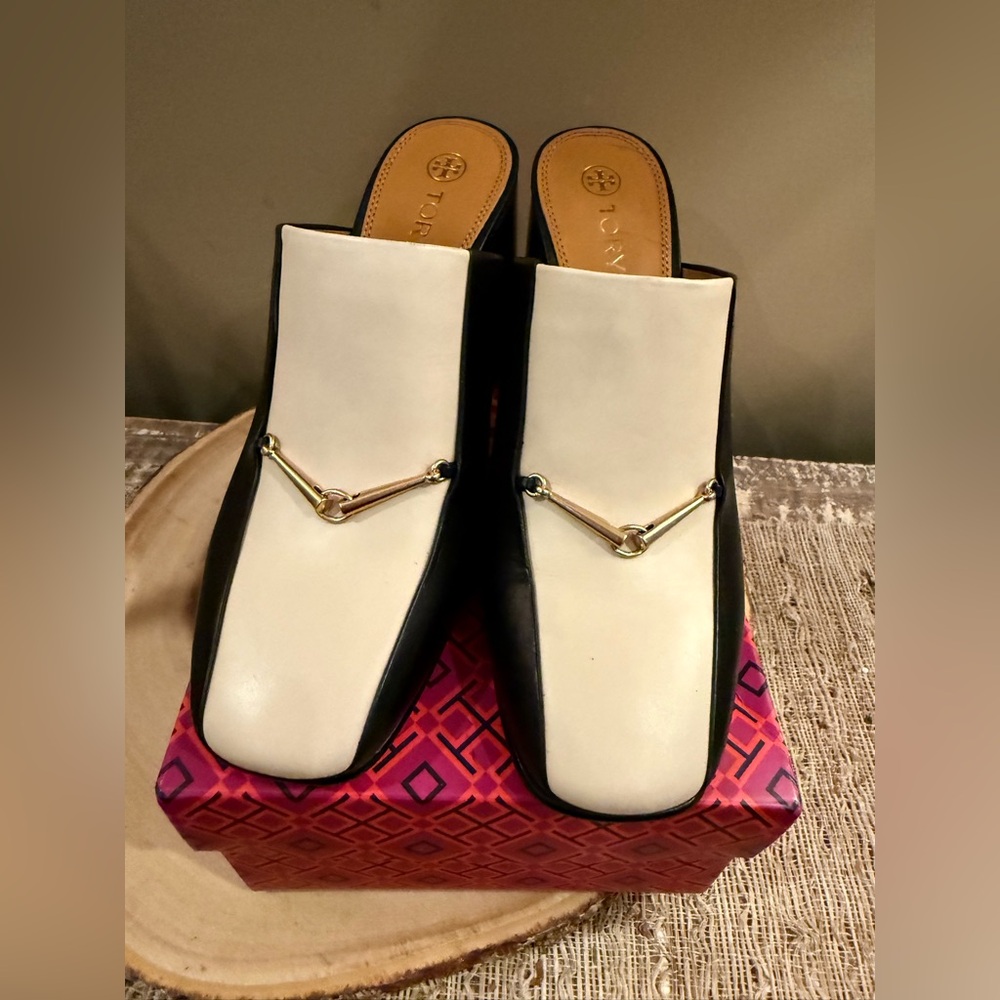 TORY BURCH EQUESTRIAN LINK MULE 80MM PUMP LEATHER BLACK/DULCE DE LECHE SZ US 8 - Picture 7 of 11